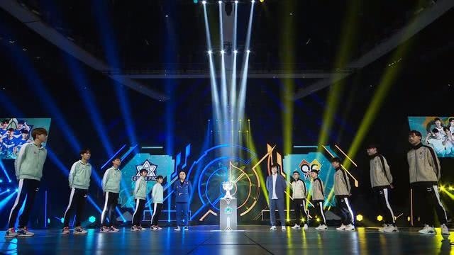 五冠王的苍茫春季赛浅谈QGHappy各方位的大名单选手