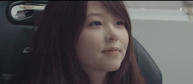 Mayumi深夜发文上传了一段利诱视频问询粉丝你们喜爱吗